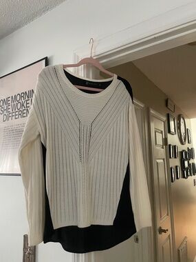 New York & Company Cream and Black Ribbed Crewneck Sweater